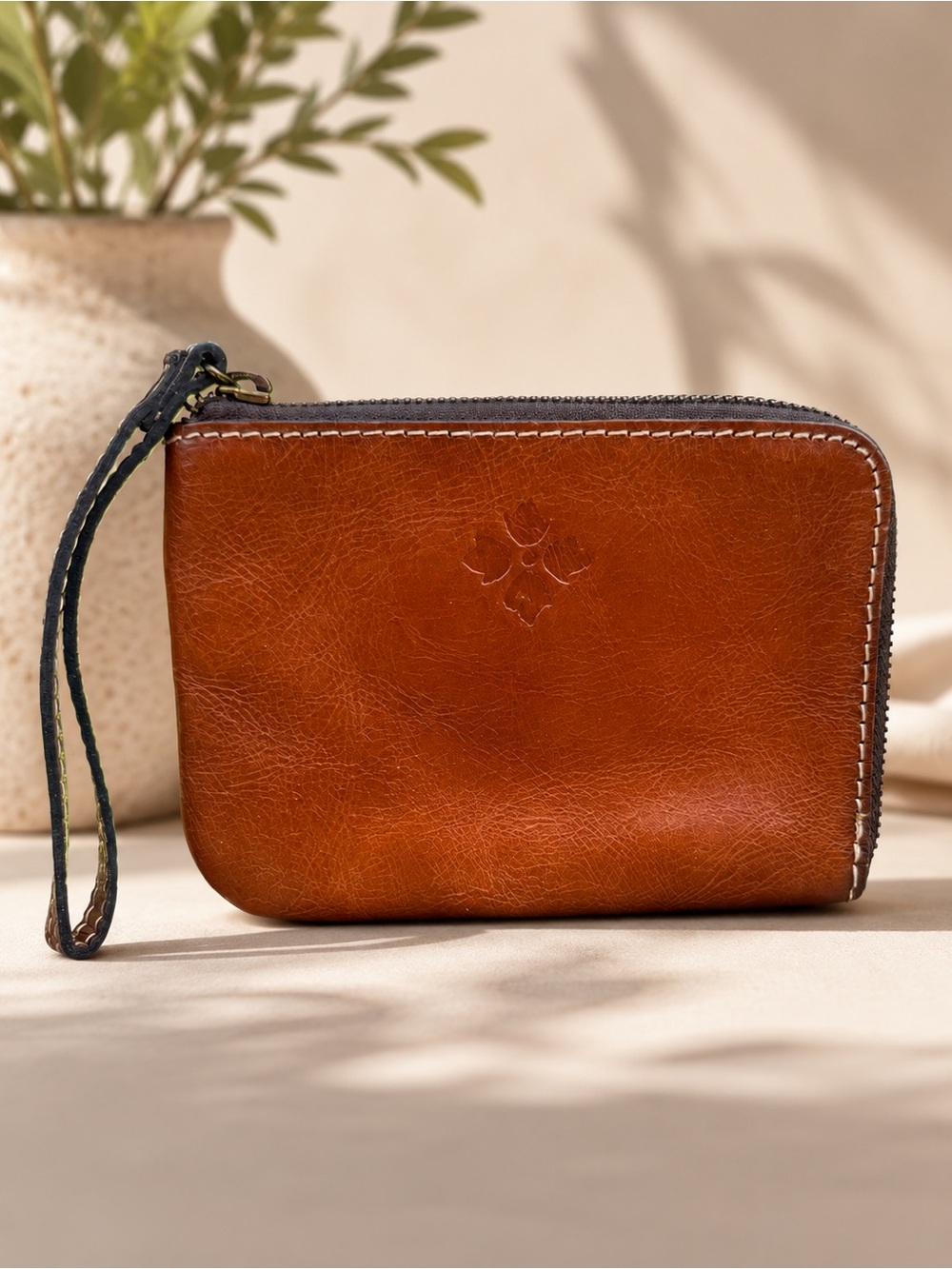 Patricia Nash Genuine Leather Wristlet/Cognac/EUC
